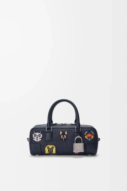 Loewe Укороченная сумка Cats Amazona 23 из вышитой джинсовой ткани, синий