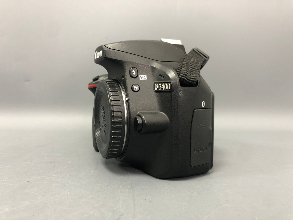 Nikon D3400 (11.800 кадров)