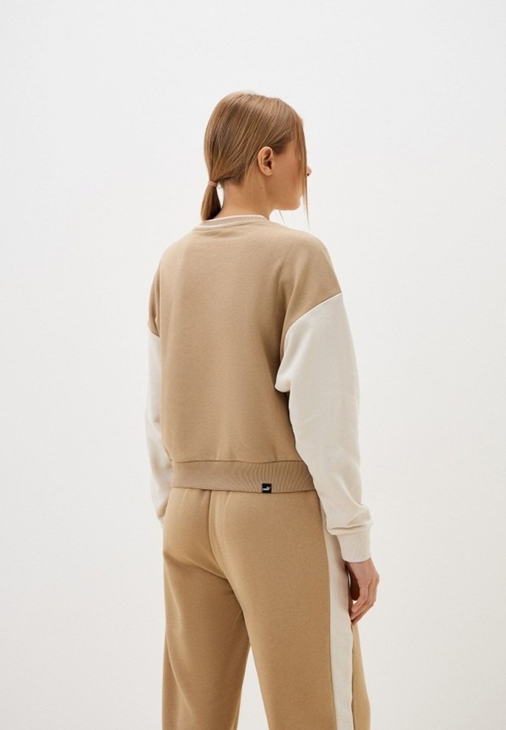 Толстовка женская PUMA SQUAD Crew TR