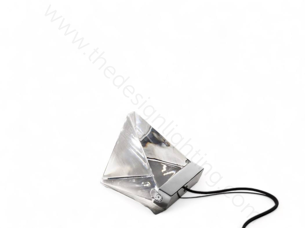 Table design lamp Tripla by Fabbian