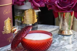 Свеча ароматическая Red Round Art Deco Свеча Cote Noire Красный / Золотой