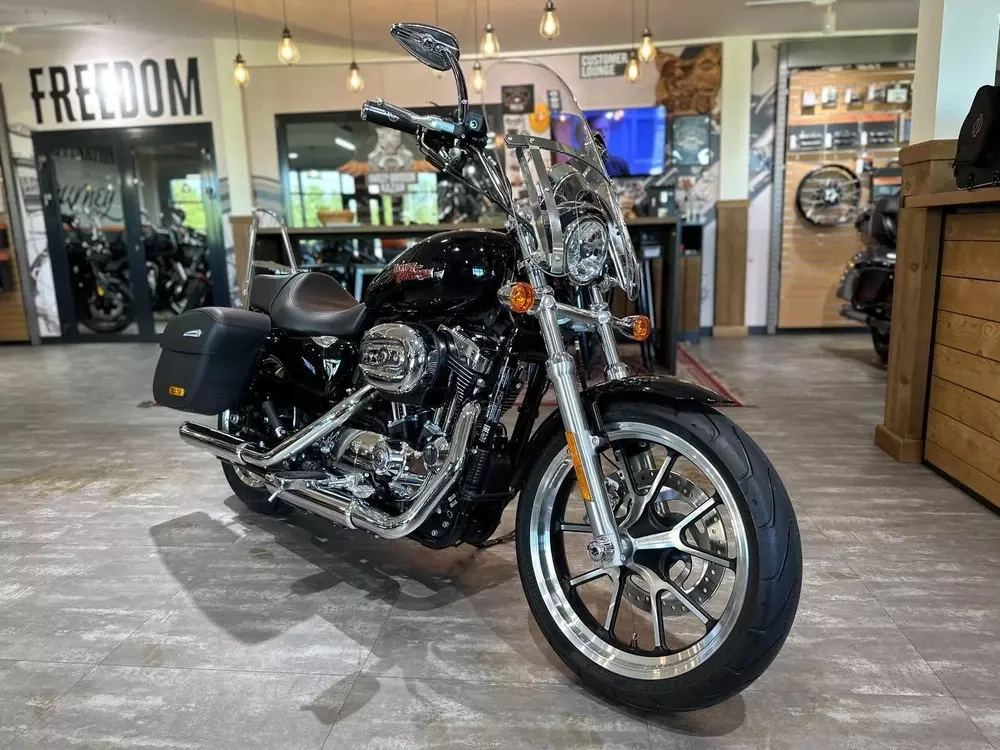 Harley-Davidson Superlow 1200 2020 vivid black