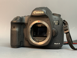 Canon EOS 5D Mark III 198.020 Кадров