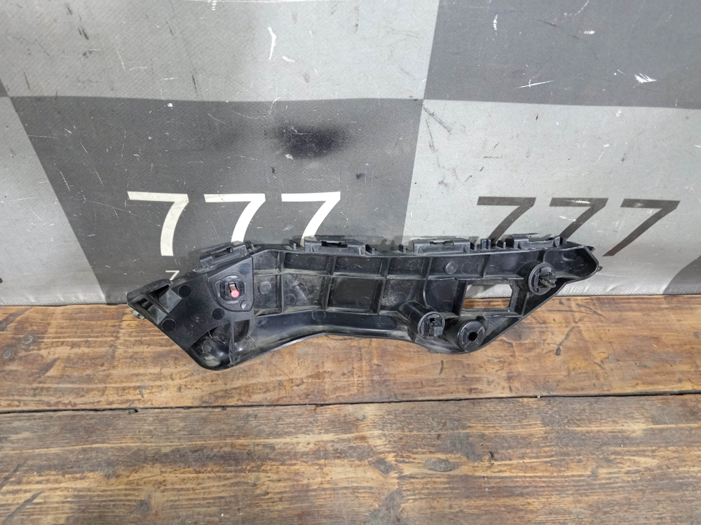 Кронштейн переднего бампера левый Toyota RAV4 IV (XA40) 12-15 Б/У Оригинал 5253642050
