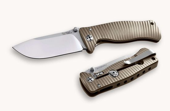 Складной нож Lion Steel "SR-2 MINI" L/SR2 B c клинком из стали Uddeholm Sleipner®, рукоять титан