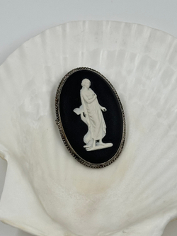 Брошь Wedgwood чёрная