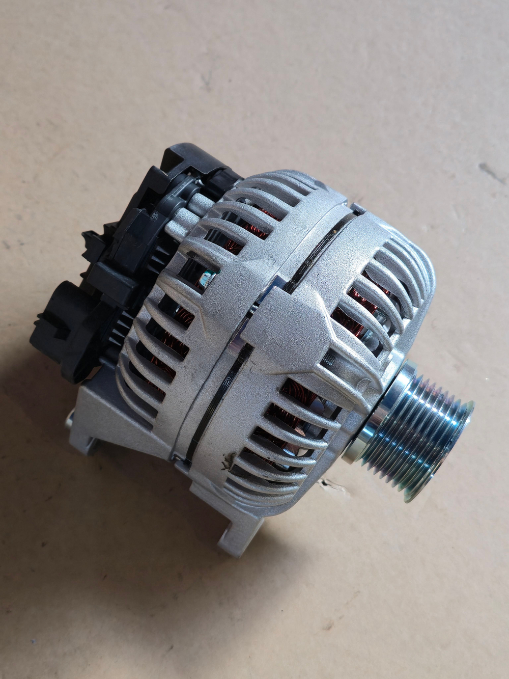 Генератор КАМАЗ дв.CUMMINS ISLe-400 ЕВРО-4 28В 110А AVTOELECTRICA