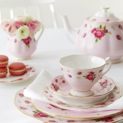 Royal Albert Чай для одного Новая страна Розовые розы EAN 701587144490