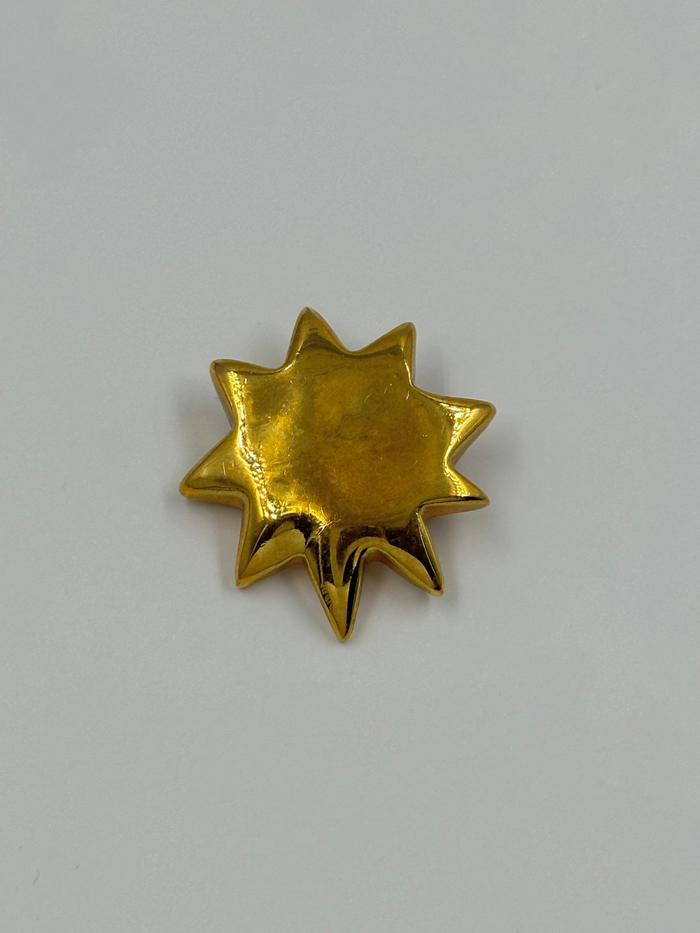 Брошь Солнце Christian Lacroix