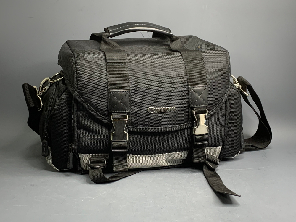 Canon Deluxe 200DG Large DSLR