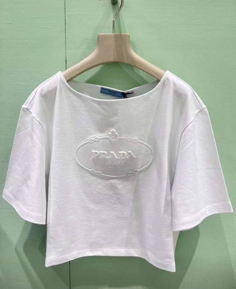 Футболка Prada