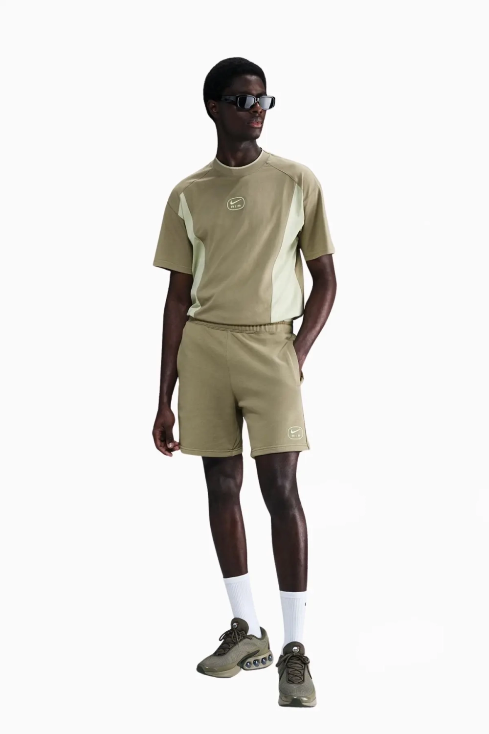 Шорты Nike Air French Terry - бежевый