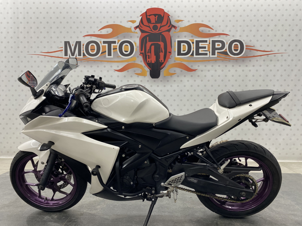 Yamaha YZF-R25 , 2015