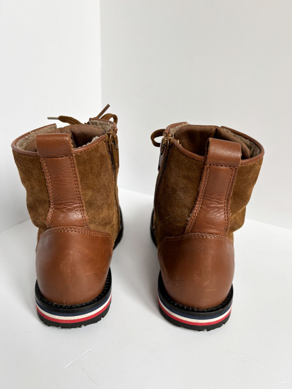 Замшевые ботинки Moncler, 32