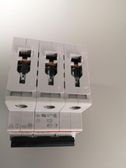 ABB S203 C10 Выключатель автоматический 2CDS253001R0104