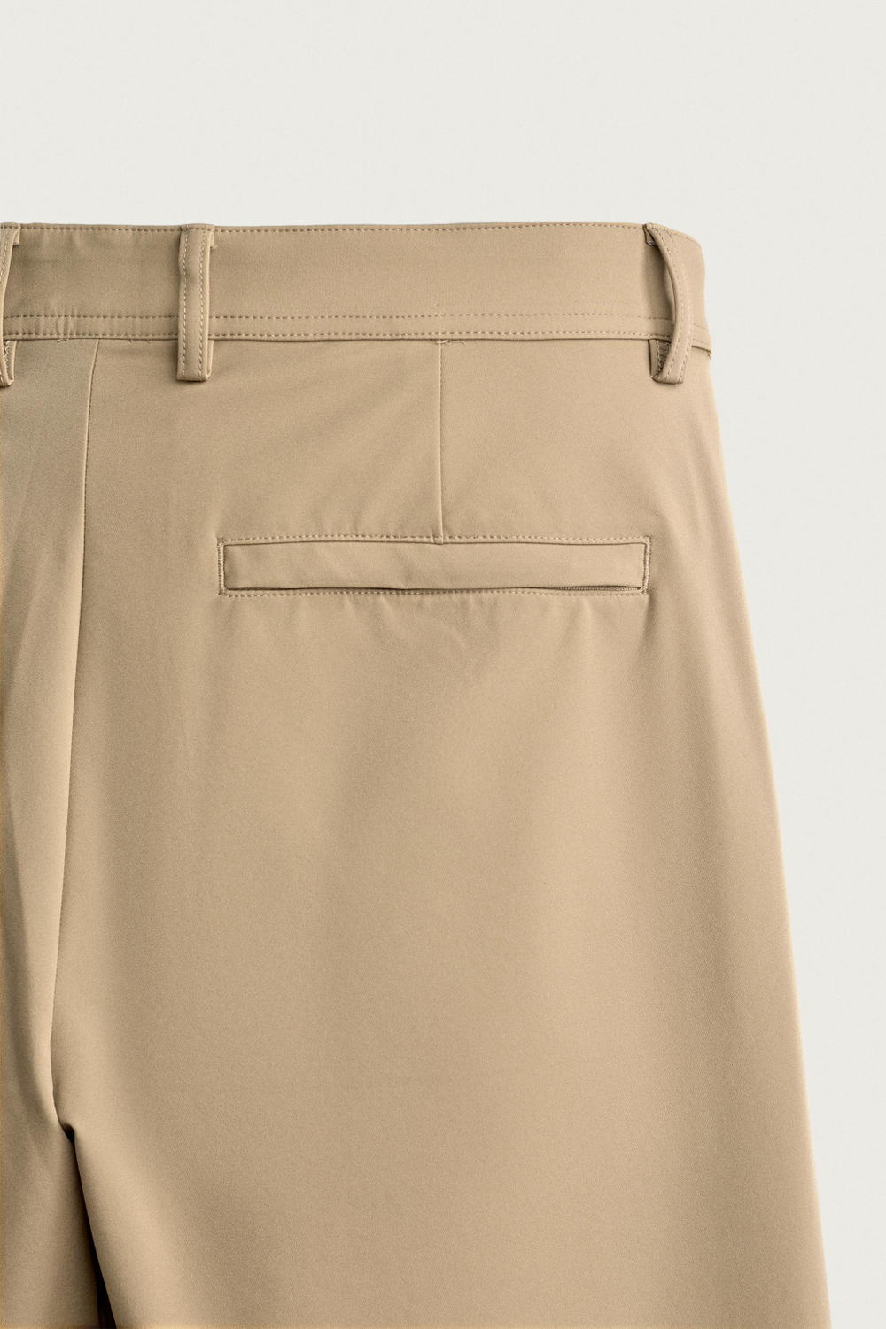 КОМФОРТНЫЕ БРЮКИ ИЗ ВЫСОКОТЕХНОЛОГИЧНОЙ ТКАНИ — ZARA