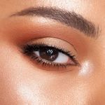 Мини-палетка теней для век CATRICE 5 in A Box Mini Eyeshadow Palette - 030 Warm Spice Look