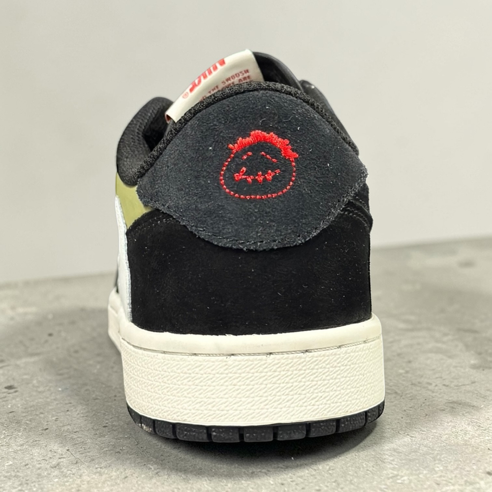Nike Air Jordan 1 Low  x Travis Scott • Medium Olive