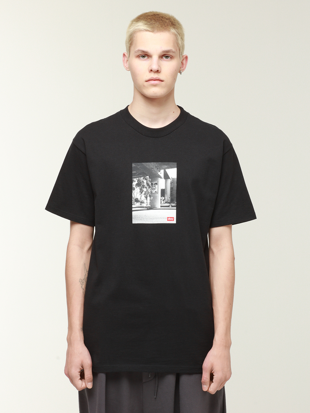 Мужская Футболка Obey Urban Renewal