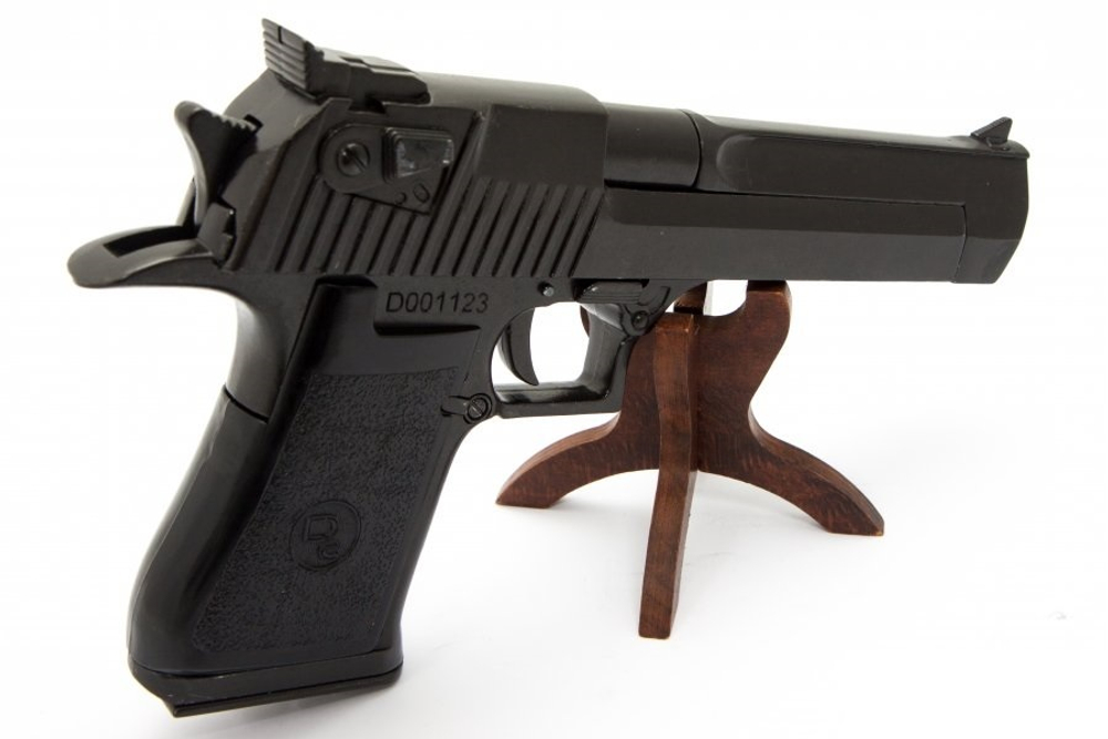 Пистолет Desert Eagle