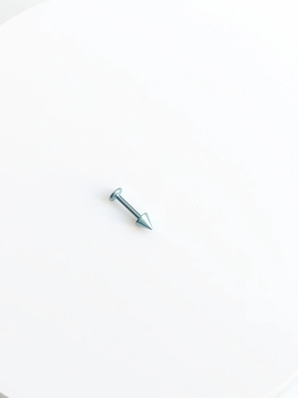 Лабрет 1,6х10мм, голубой титан, насадка конус