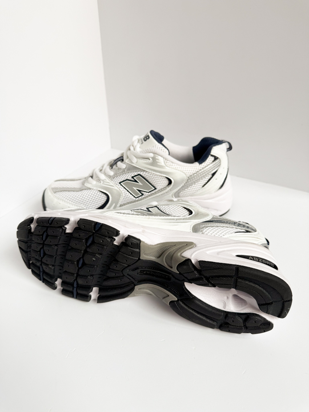 Новые кроссовки New Balance, 40