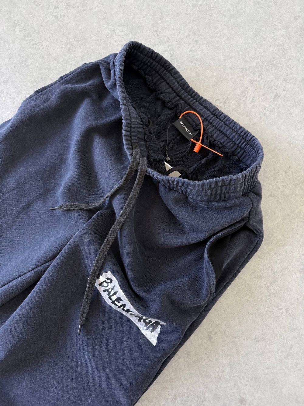 Спортивные штаны Balenciaga