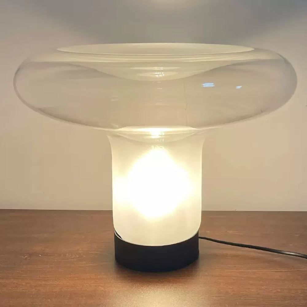 Table design lamp Lesbo by Artemide