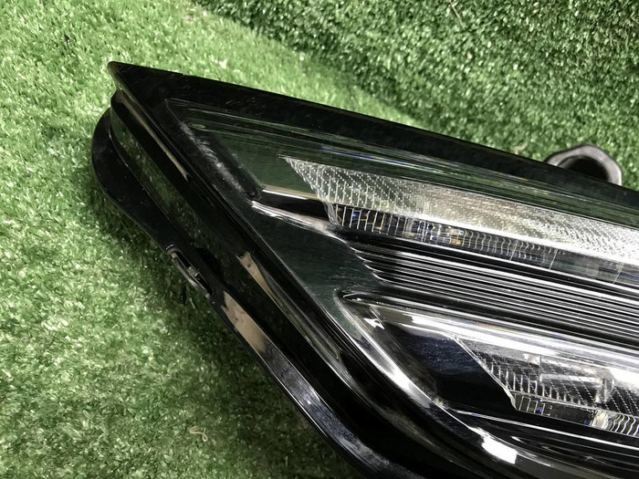 ДХО левый Zeekr 001 (2021-н.в.) LED