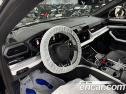 Lamborghini Urus 4.0 V8 SE — 2025