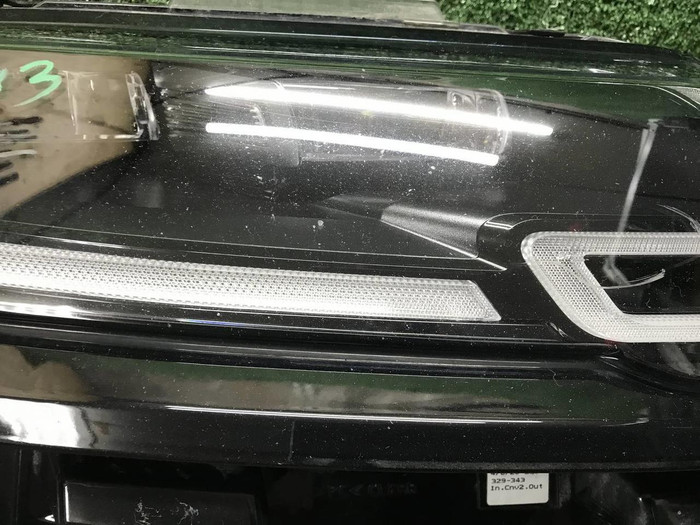 Фара правая Range Rover Velar (2017-2023) LED