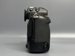 Nikon F5 не исправен