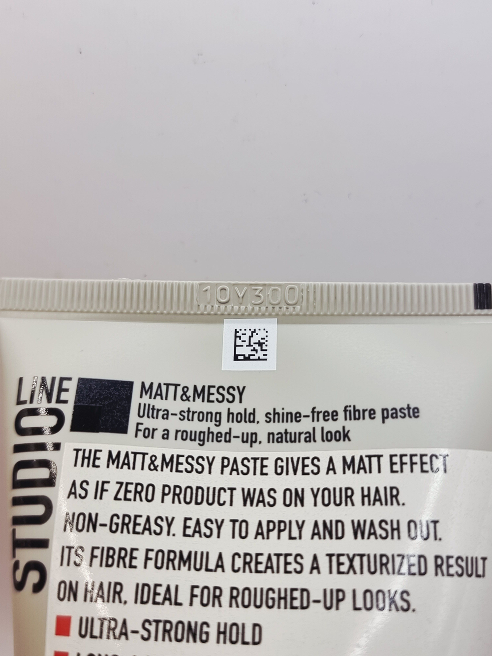 Матовая паста для ультрастойкой укладки Studio Line Matt & Messy Paste 8/10, 150 мл (Франция)