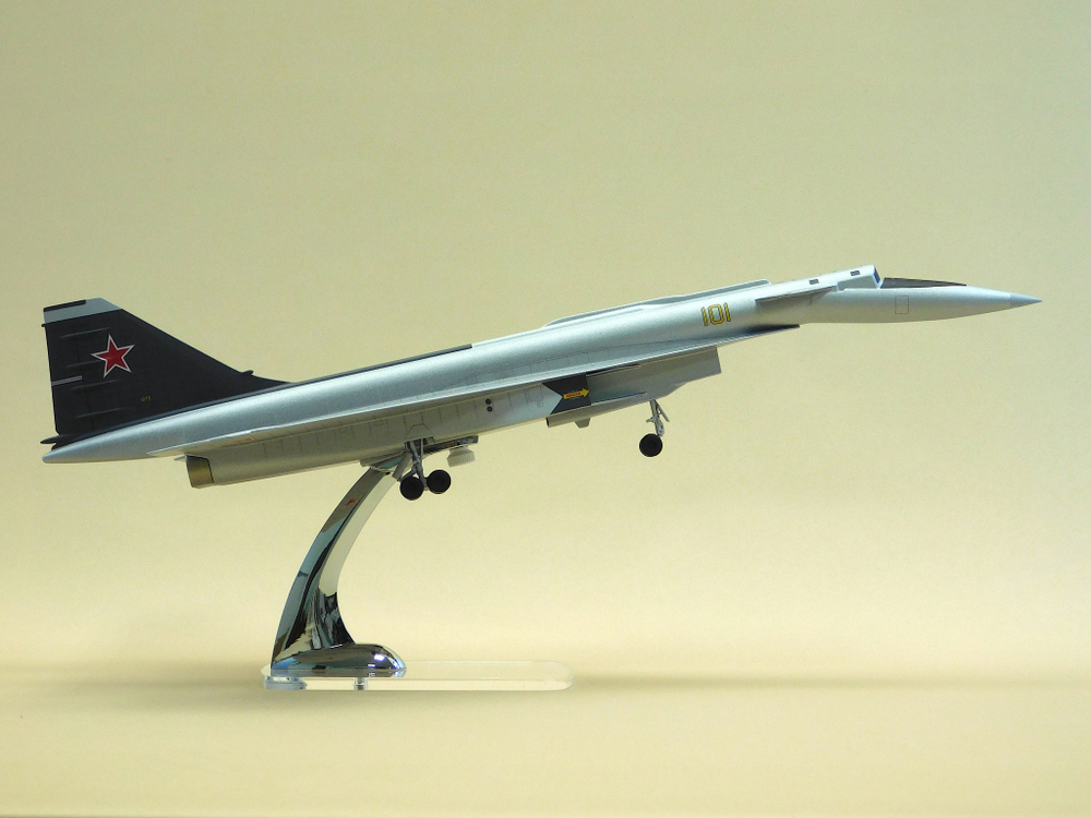 Модель самолета Т-4 "СОТКА" (М1:100, с шасси)