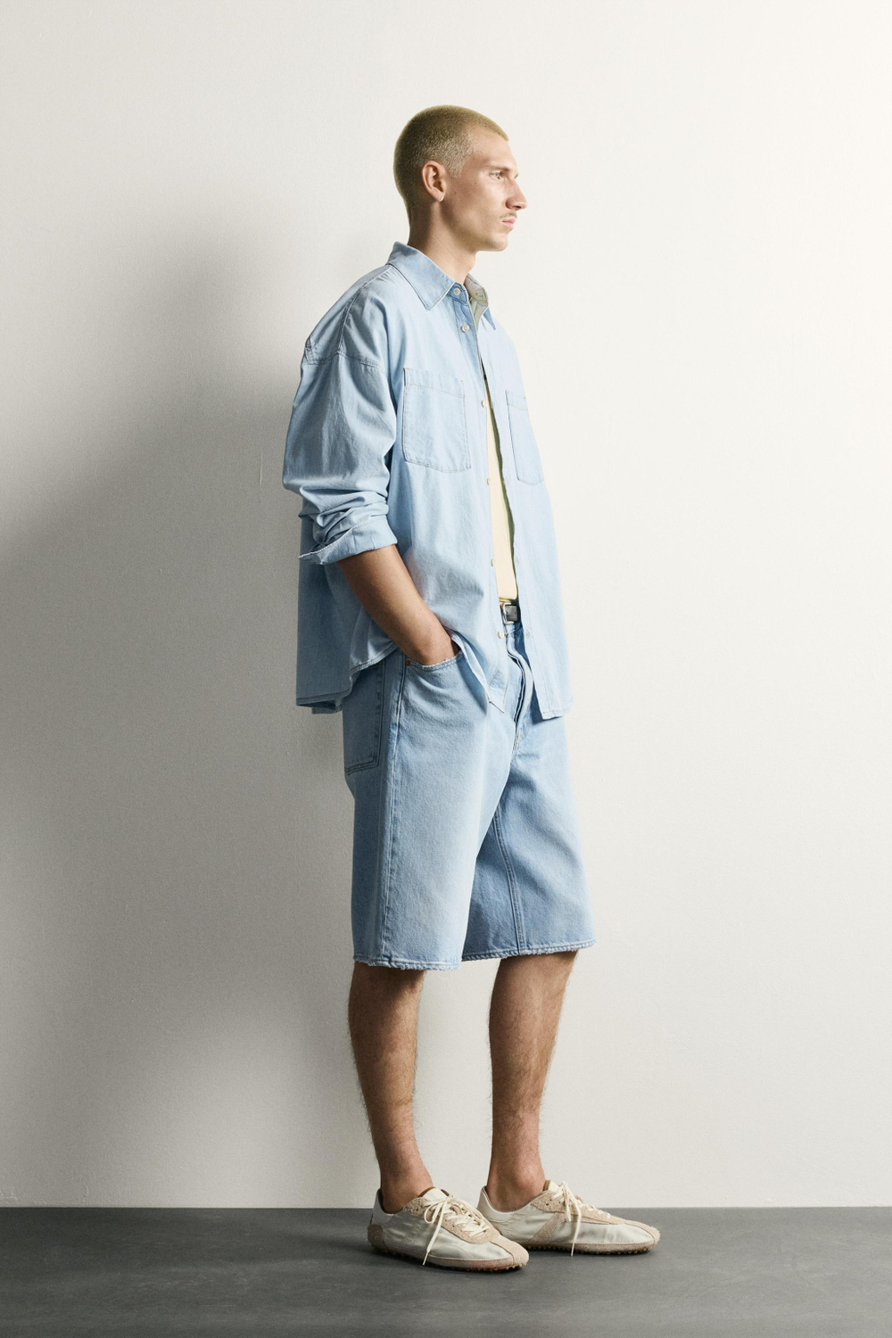 ЛЕГКАЯ ДЖИНСОВАЯ РУБАШКА С ЭФФЕКТОМ ПОТЕРТОСТИ — ZARA · 3991/323