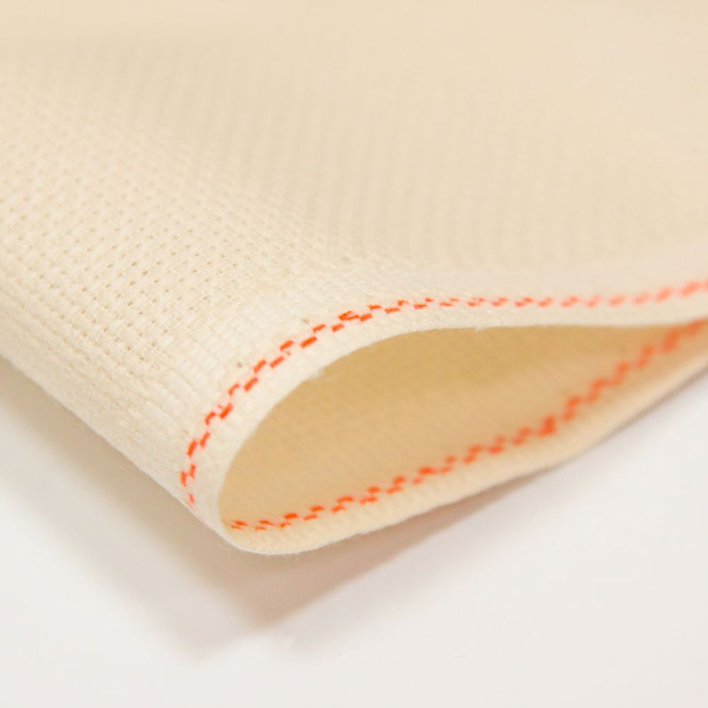 Канва Zweigart Aida Stern 14 ct, отрез 48х73 см, цв.264 кремовый Канва Zweigart Aida Stern 14 ct, отрез 48х73 см, цв.264 кремовый