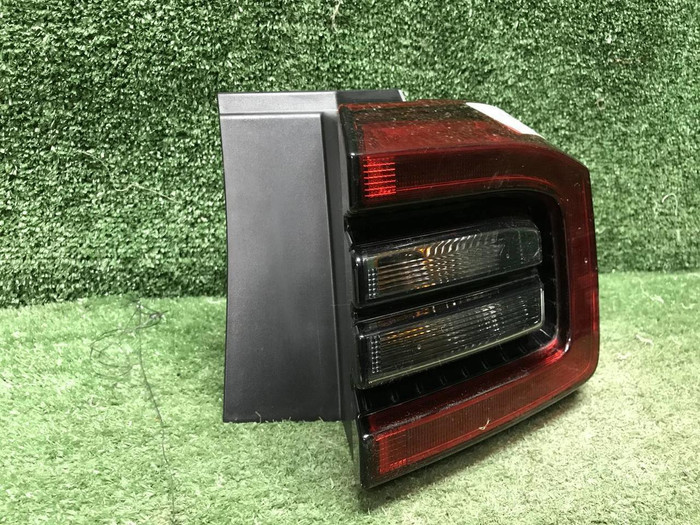 Фонарь правый внешний Chery Tiggo 4 (2018-2023)