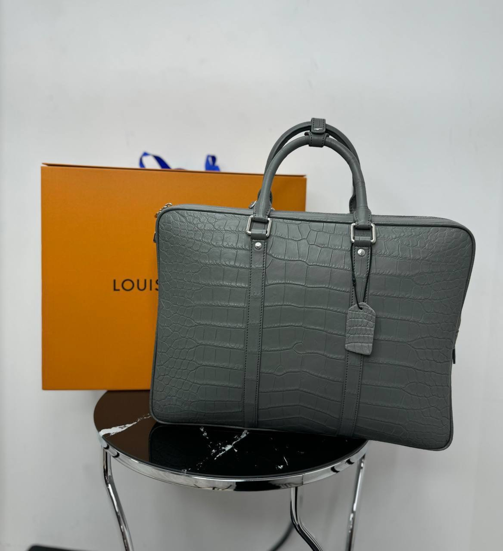 Портфель Louis Vuitton из кожи крокодила