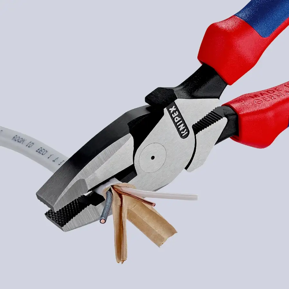 Плоскогубцы электромонтера черненые 240 мм Knipex 09 02 240