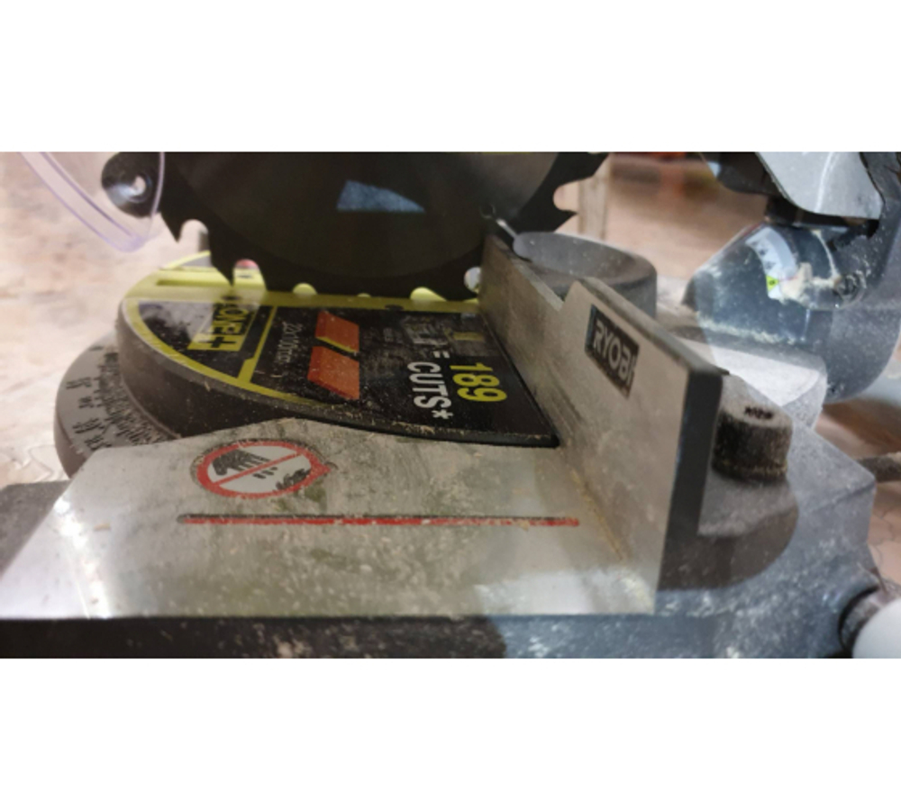 Торцовочная пила Ryobi EMS190DCL 5133000932