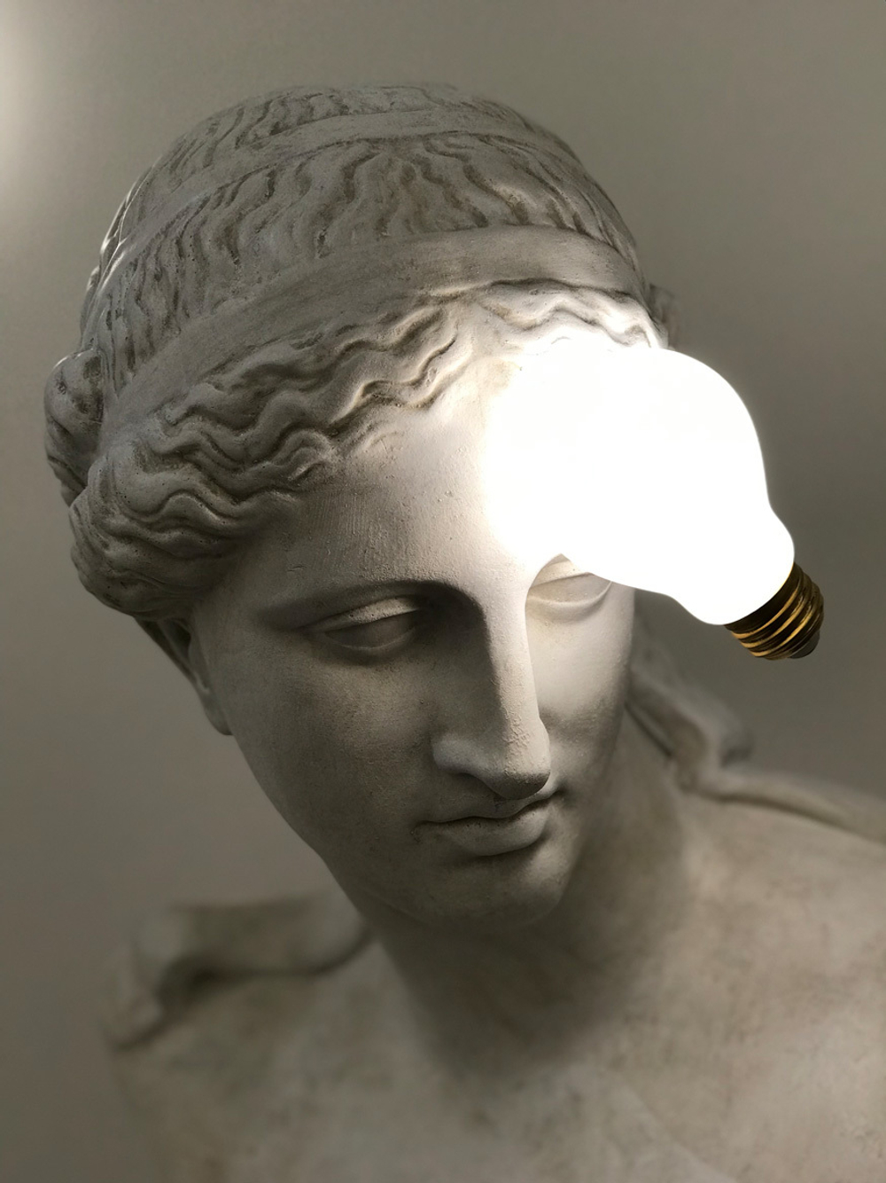 Настенный дизайнерский светильник  Idea от Slamp