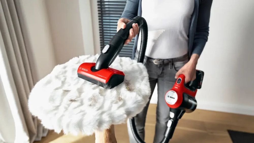 Пылесос Bosch BCS711PET