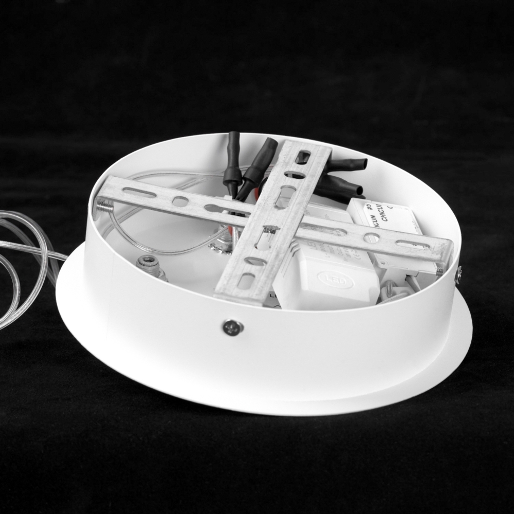 Подвесная светодиодная люстра Lussole GILBERT LSP-7316