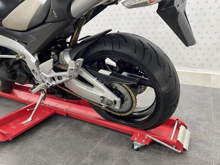 Suzuki GSR400 2008
