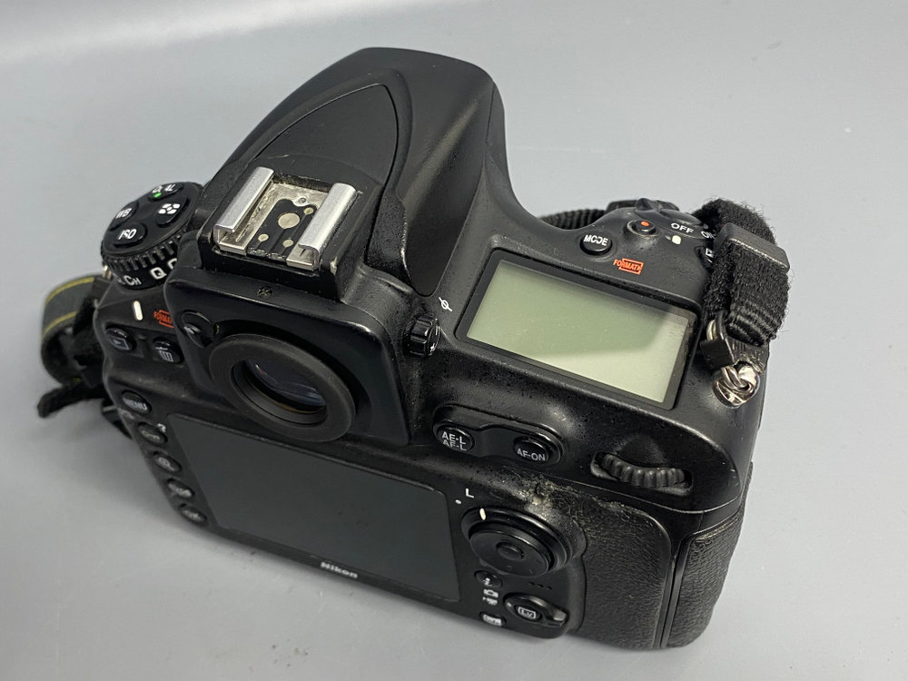 Nikon D810 нерабочие затвор и экран