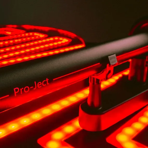 Pro-Ject ART - Elvis Turntable