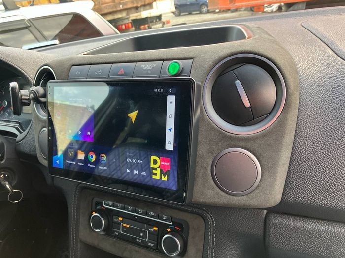Магнитола для Volkswagen Caravelle 2010-2019 (T5/T6) - Vaycar VA81-2001-09V2 на Android 13, 4G SIM-слот