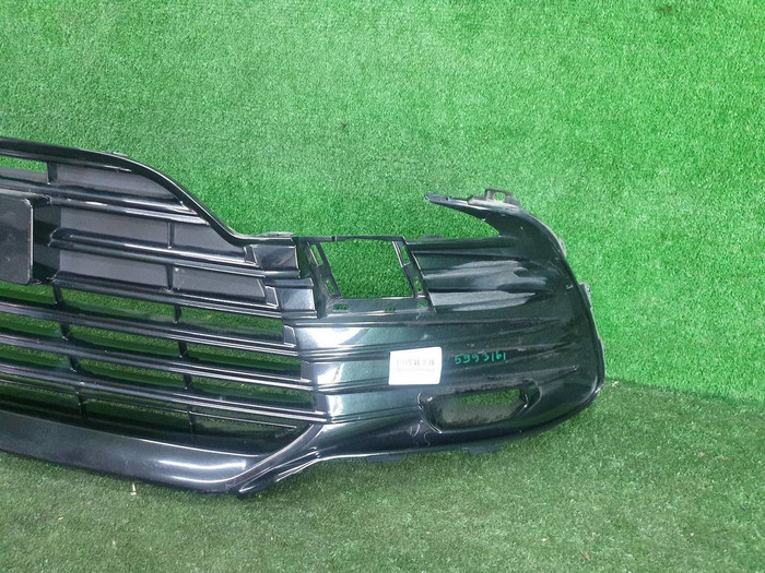 Решетка переднего бампера Toyota Camry xv70 (2020-н.в.)