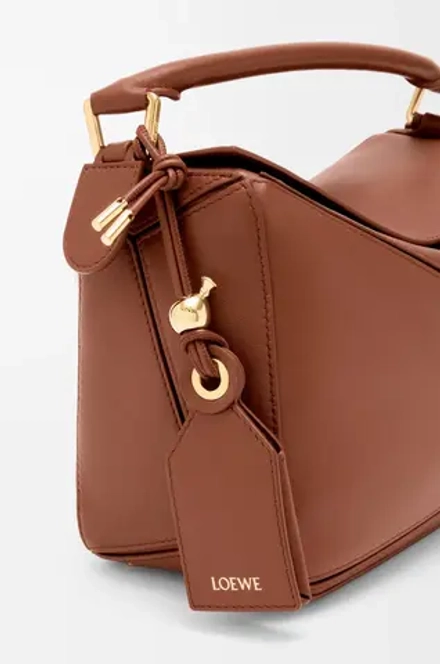Loewe Маленькая сумка натуральной кожи, коричневый