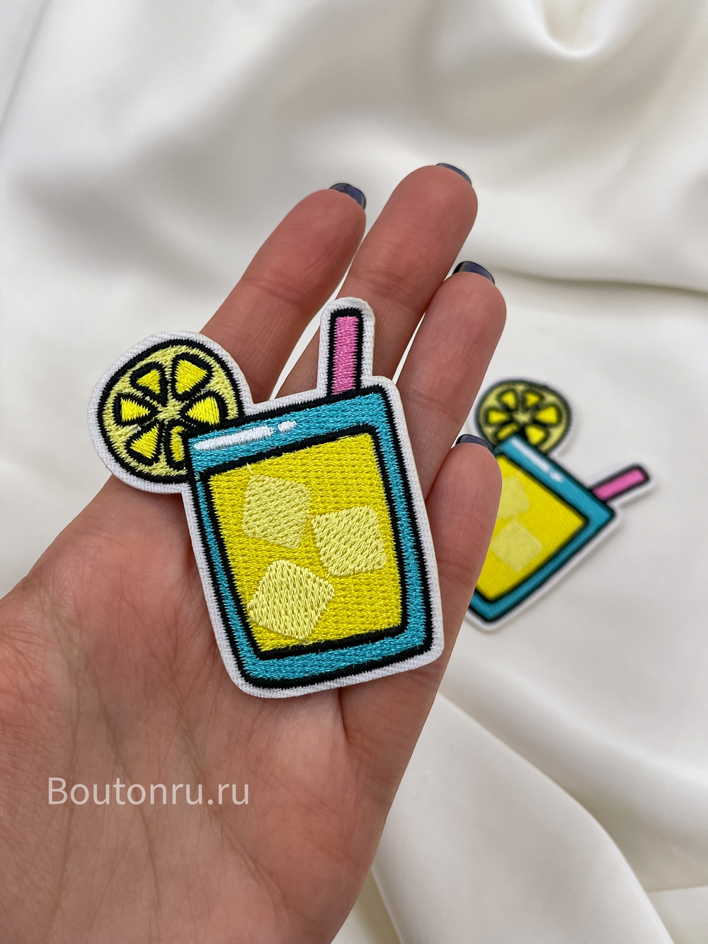 Нашивка "лимонад" желто-голубая 6х4,5 см